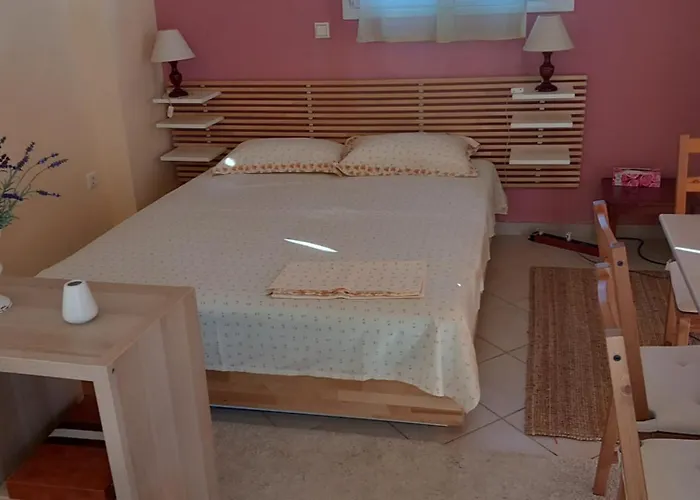 Greekboule Lägenhet *